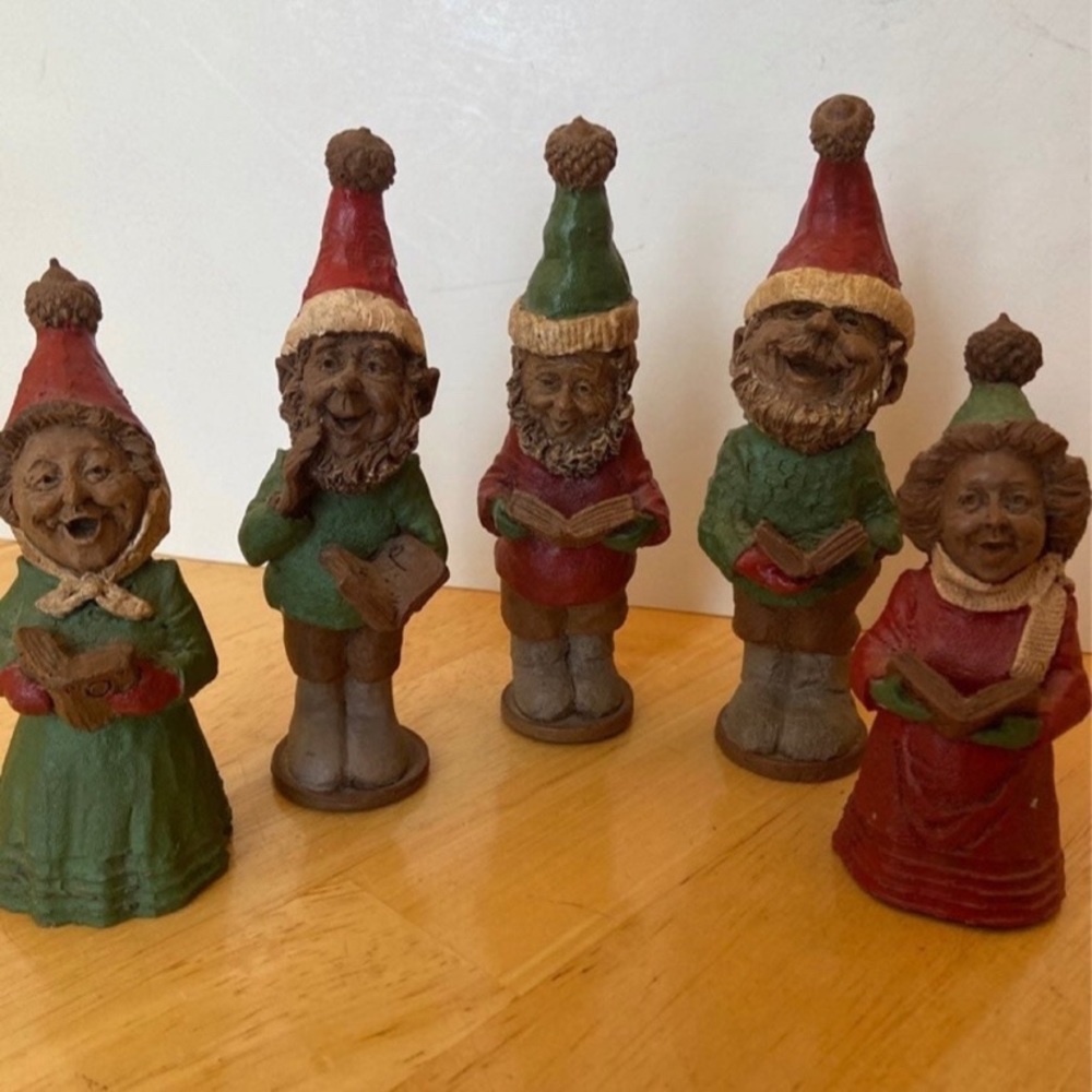 Christmas Gnomes - Tom Clark Carolers